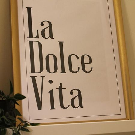 Bed and Breakfast Casa Hari Salerno Esterno foto